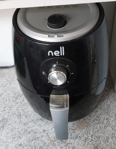 Fritadeira Air Fry nell smart 2.4 litros 120V usada funcionando perfeitamente
