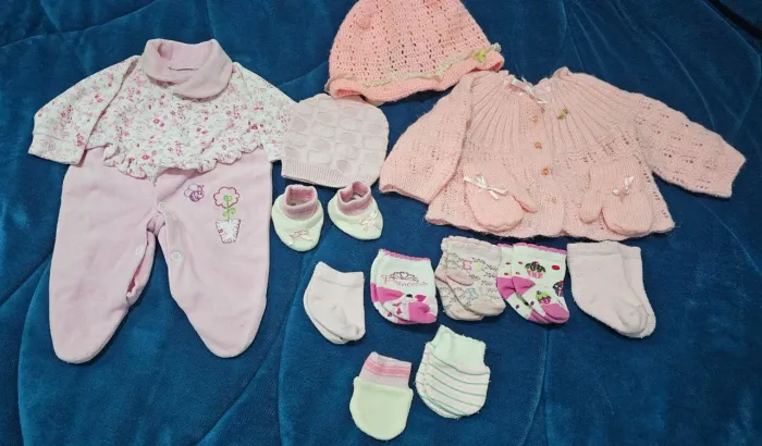 Conjunto de roupinhas tricô RN