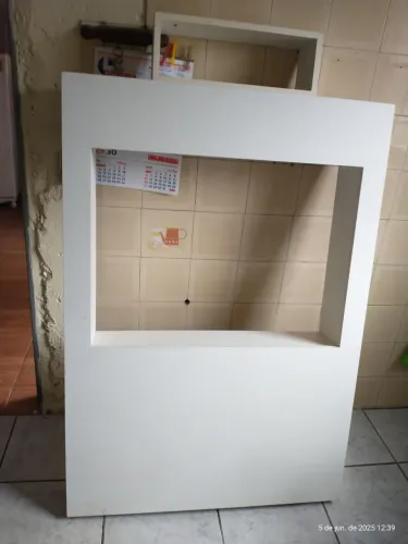 Reck branco para televisão - Design Moderno