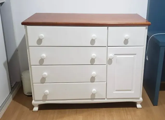 Cômoda em Mogno 4 gavetas