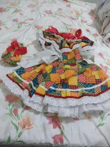 Vestido luxo Festa Junina Infantil - Tamanho 4