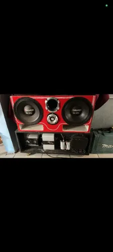 Vendo som auto motivo independente bateria de caminhão