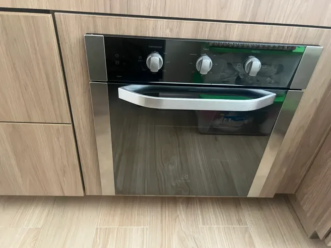 Forno Elétrico de Embutir Novo 80L Eletrolux