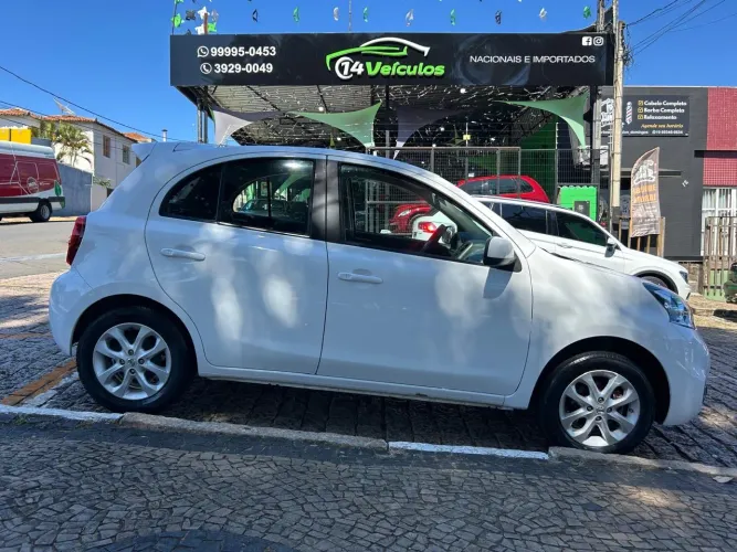 Nissan March SV 1.0 12V Flex 5P 2017