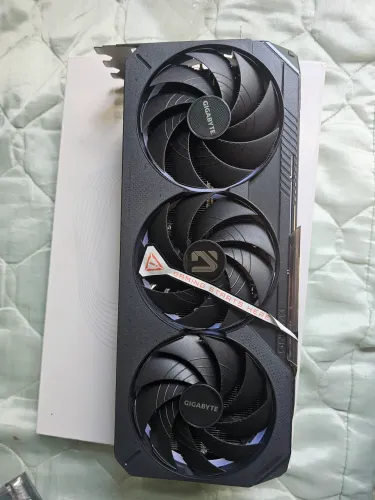 Rtx 5090 gigabyte  