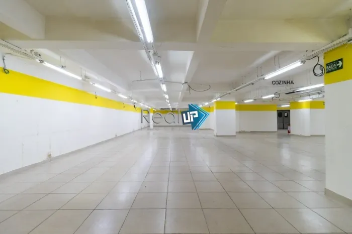 PRAIA DE BOTAFOGO - LOJA COMERCIAL - 15 VAGAS