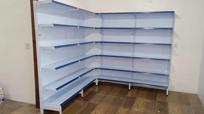 Gôndolas pronta entrega