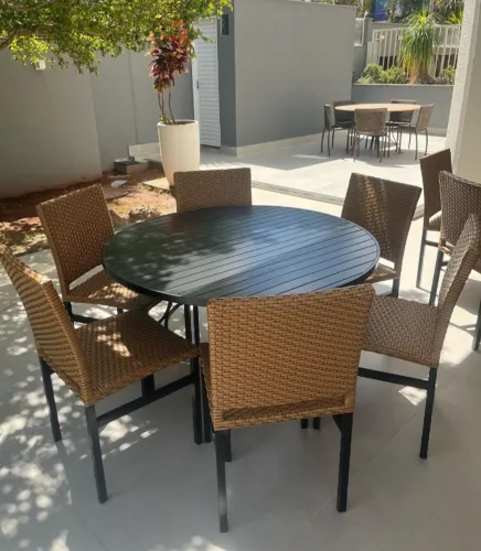 Mesa redonda para jardim