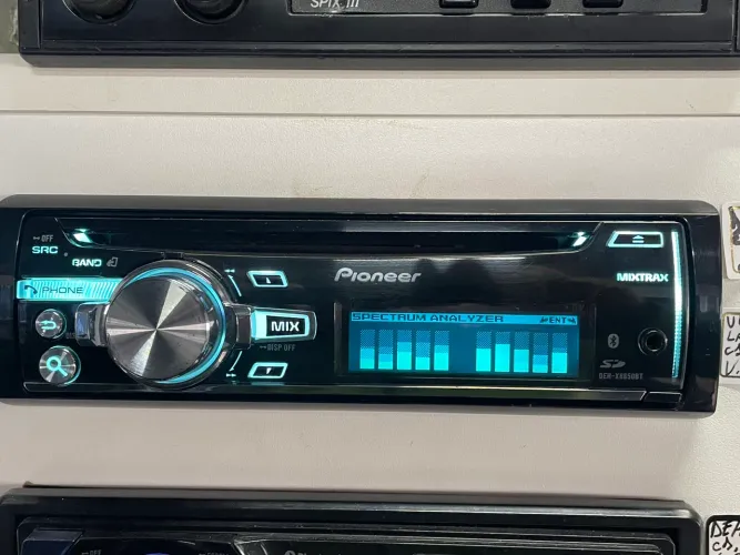 Cd usb sd Bluetooth Pioneer DEH-X8650BT na oferta so 2500,00