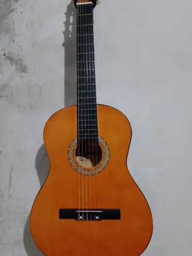 Violão Quest de naylon 