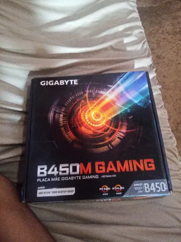 ? Placa-mãe Gigabyte B450M Gaming Nova - Lacrada, Original 