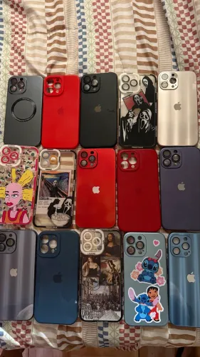 15 capinhas de Iphone 13 Pro Max diversas