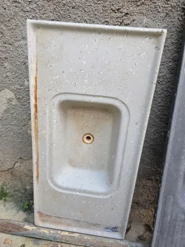 Vendo pias de cozinha.