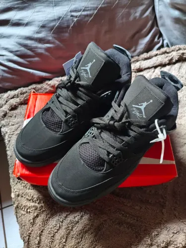 Jordan 4 