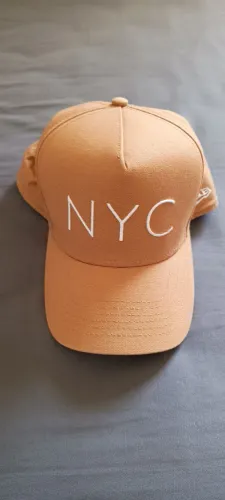 Boné New York original.