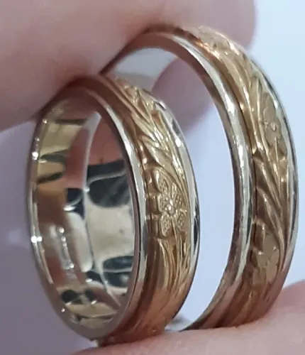 Alianças (semi-joias), compradas em loja famosa dos Estados Unidos
