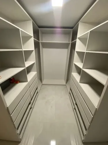 Closet Planejado Moderno e Funcional