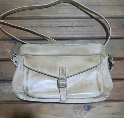 Bolsa de couro marca Ibiza