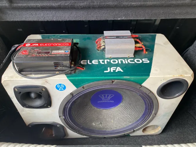 Vendo caixa trio completa