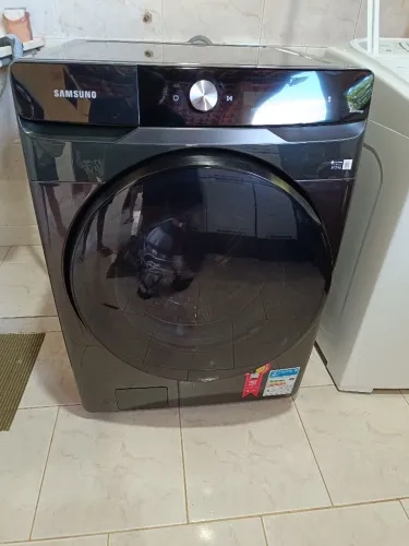 Lava e Seca Samsung Smart WD18T SEMINOVA(GARANTIA ATÉ ABRIL DE 2026).
