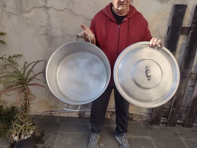 Panela de Alumínio Antiga e Reforçada - 32 Litros  - número 45