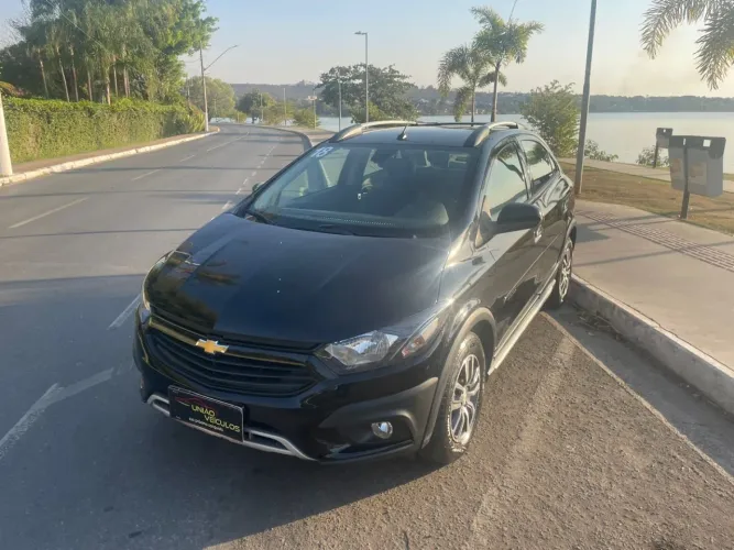 Chevrolet Onix Activ 1.4 8V Flex Mec. 4P 2018