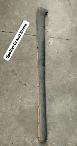 Spoiler Grand Siena LE lado direito 