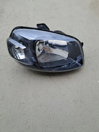 Farol direito Fiat Uno Sporting Way Fiorino máscara negra fumê 