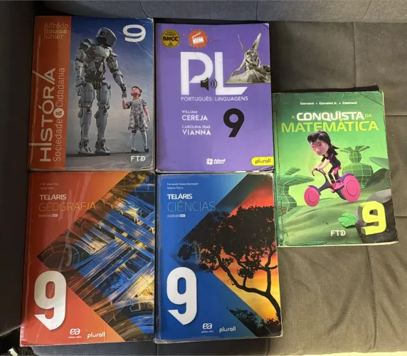 Livros didáticos 9o ano Colégio Militar