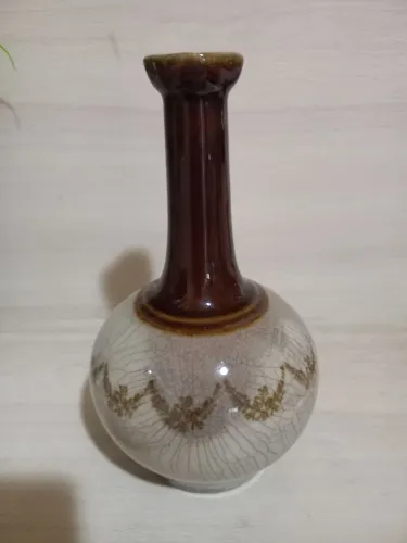 Vaso Decorativo em Cerâmica