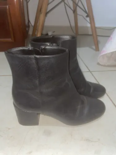 bota couro schutz