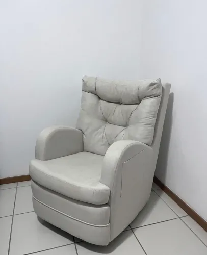 Poltrona de amamentação 