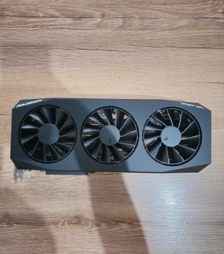 Placa de Vídeo XFX Mercury RX 9070 XT OC BLACK GAMING EDITION WITH AMD Radeon, RGB, 16GB