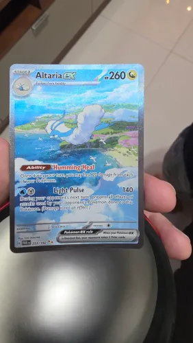 Carta Pokemón Altaria 2 estrelas amarelas