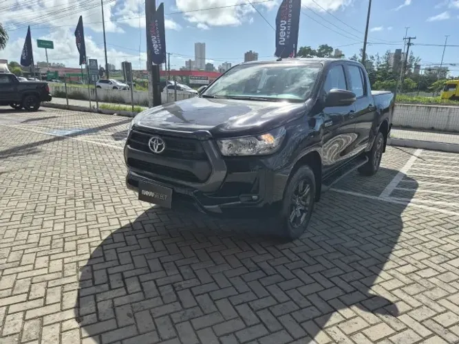 Toyota Hilux CD SR 4X4 2.8 TDI Diesel Aut. 2024