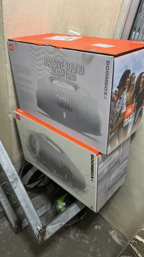 Jbl boombox 4