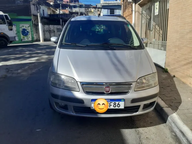Fiat Idea ELX 1.4 MPI Fire Flex 8V 5P 2009