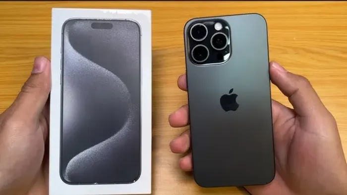 IPHONE 15 PRO 
