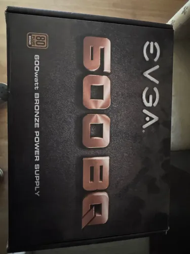 Fonte EVGA 600w 80 plus