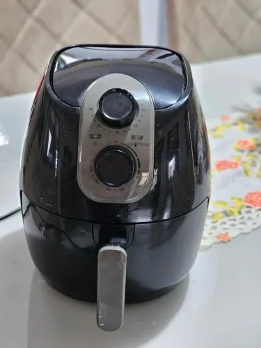 Fritadeira Air Fryer Cadence 2.6 Litros
