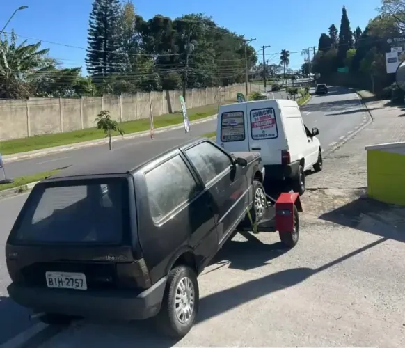 Carretinha asa delta para guincho de carro ou moto 
