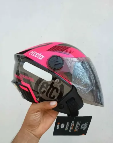 Capacete feminino viseira fume