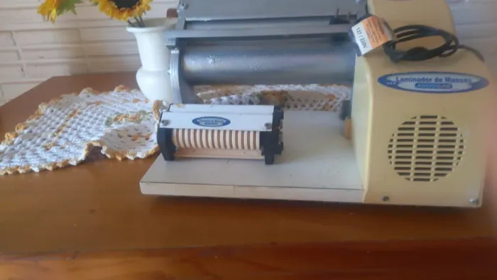 Laminador de massa