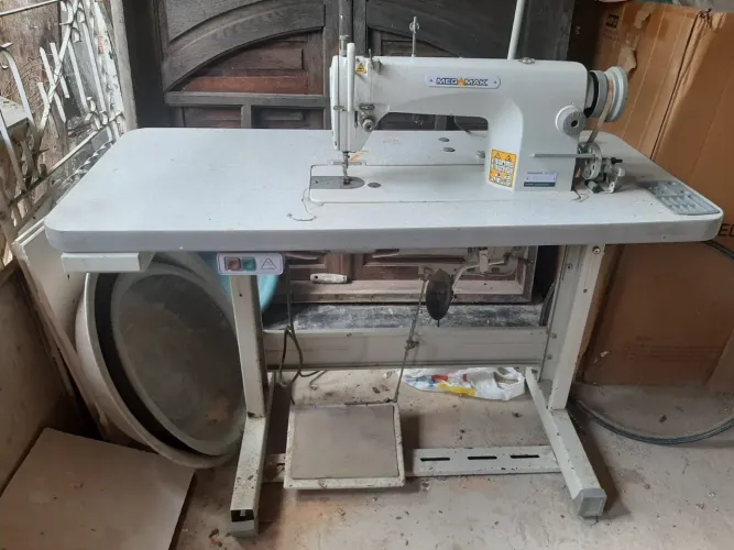 Máquina de costurar