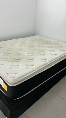 Cama casal Magnum