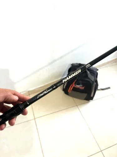 Vara hammer 2.40 inteiriça 25-50lb
