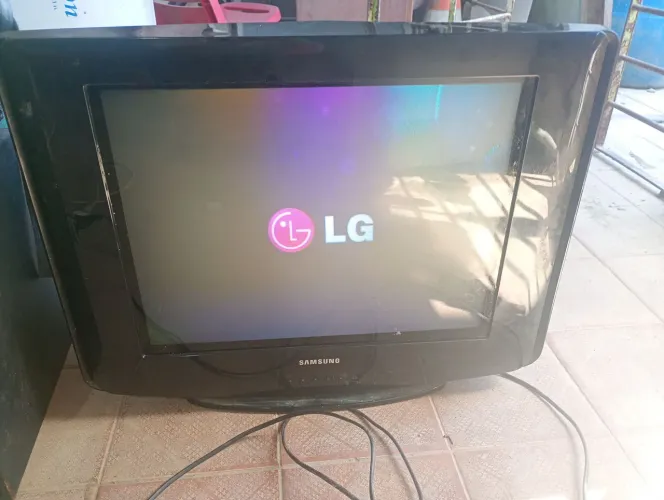 Tv Samsung tubo 21 polegadas sterio