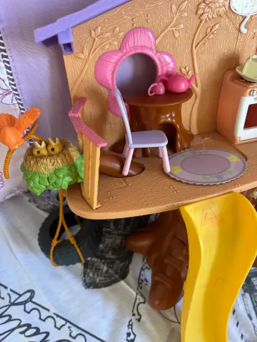 Casinha da Kelly com todos acessórios 