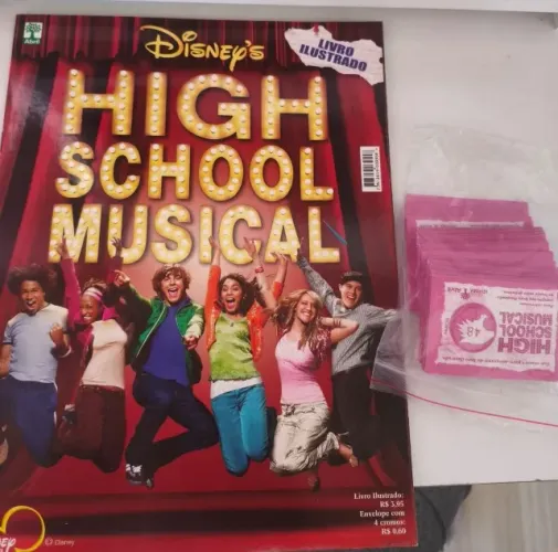 Álbum de figurinhas High School Musical ORIGINAL COMPLETO.