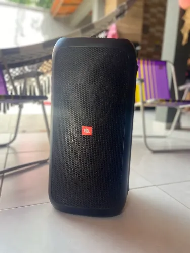 JBL PartyBox à venda - Som potente e funcionando perfeitamente!